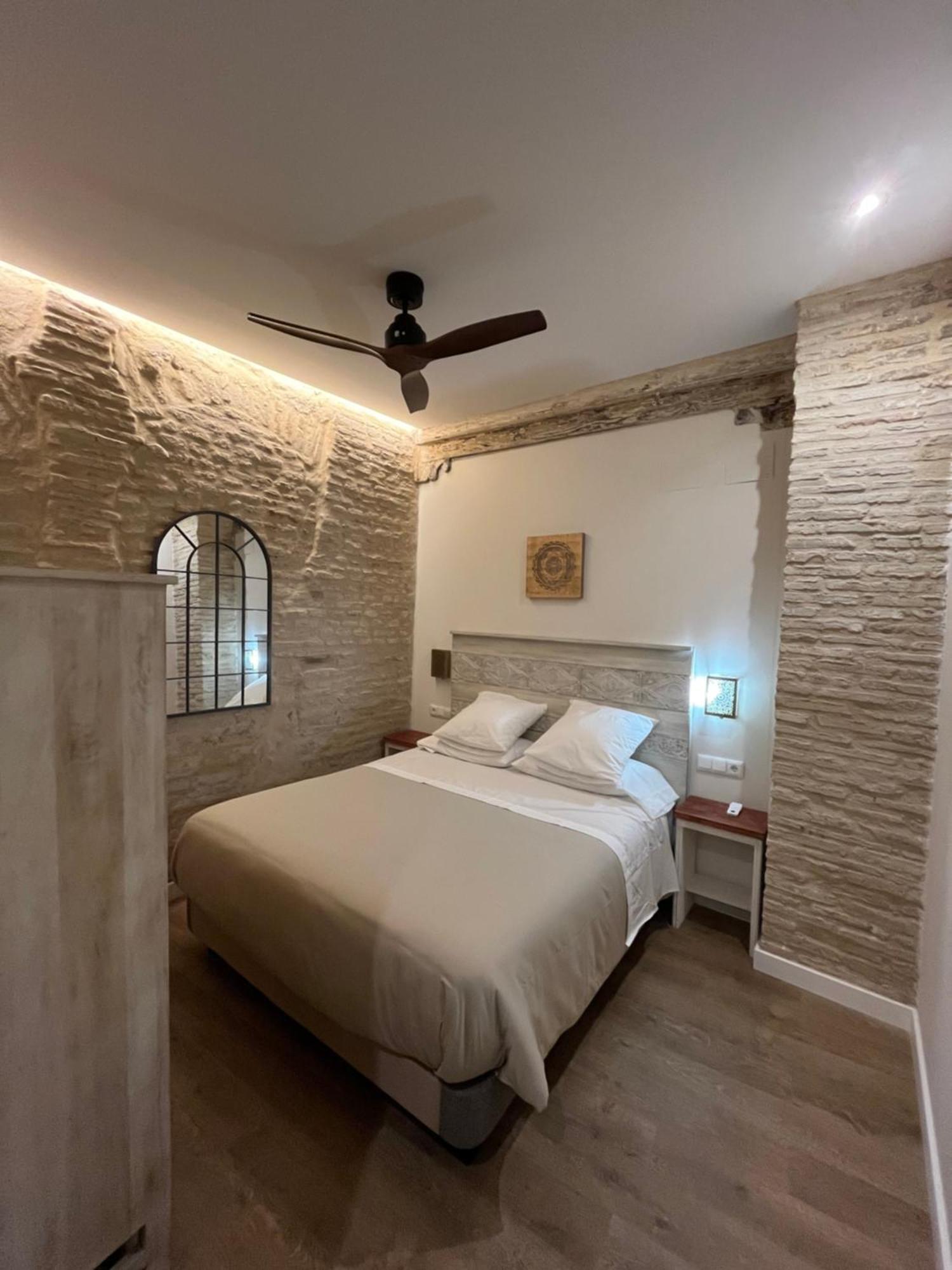 Casa Arena Centro, By Homing U Apartment Севиля Екстериор снимка