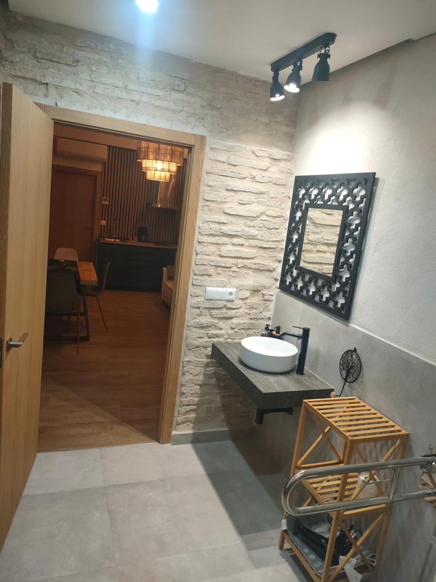Casa Arena Centro, By Homing U Apartment Севиля Екстериор снимка